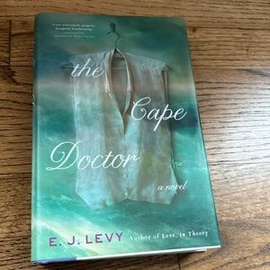 🎁 3/$15 - The Cape Doctor by E.J. Levy, Hardcover